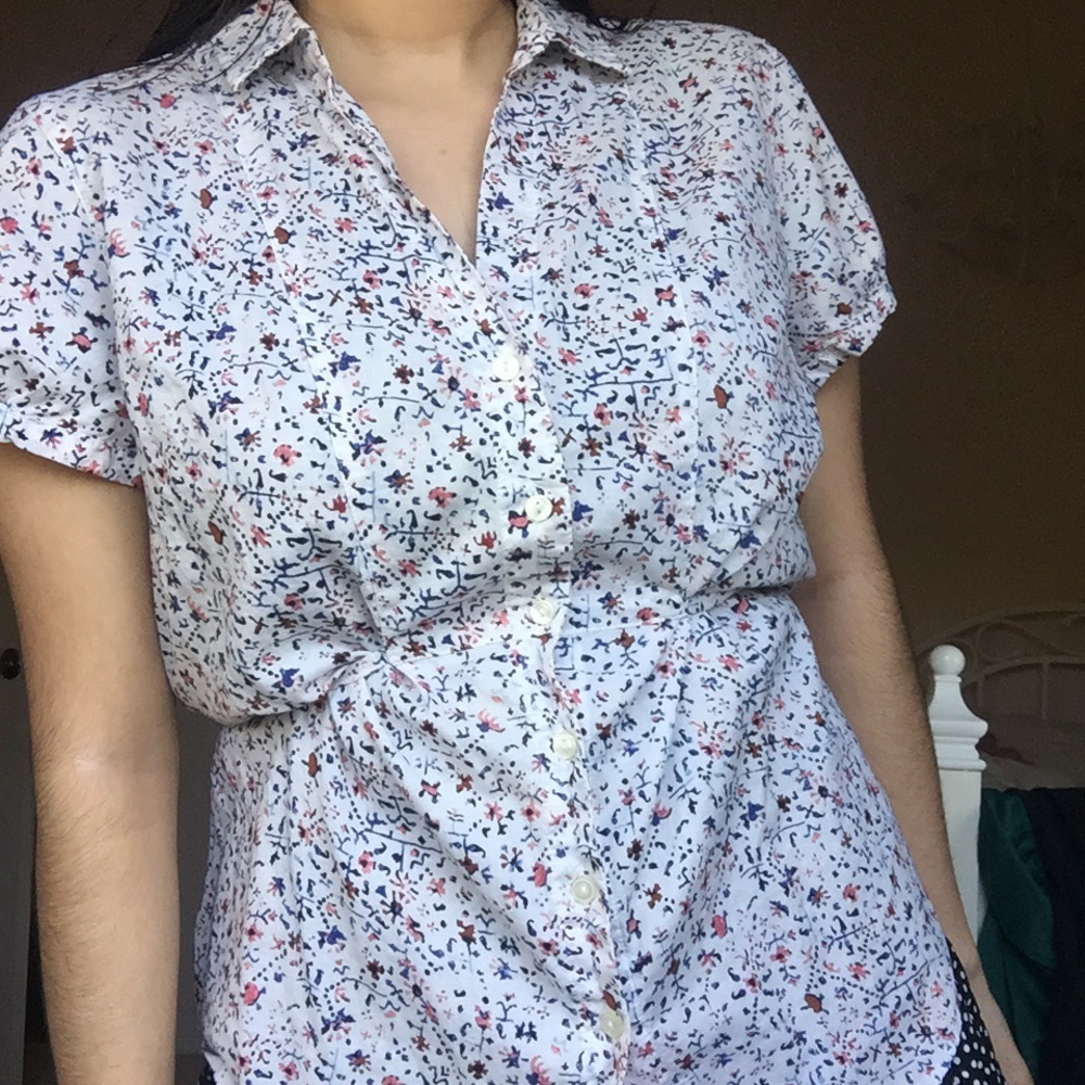 5X20dlls Beautiful Levis top floral